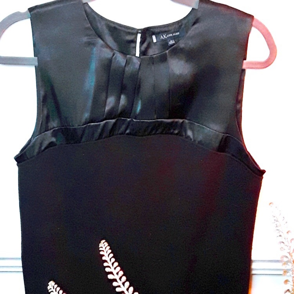 Anne Klein sleeveless black silk formal top